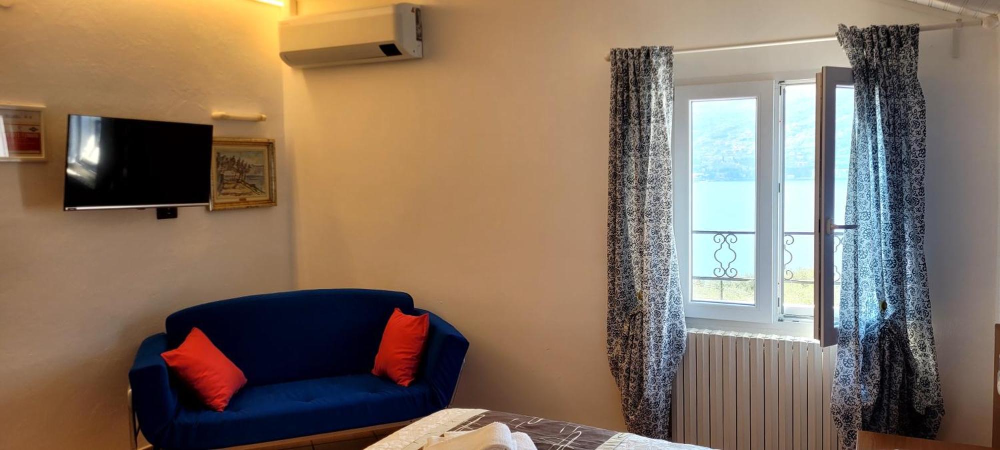 Hotel Bellavista Meuble Monte Isola Bagian luar foto