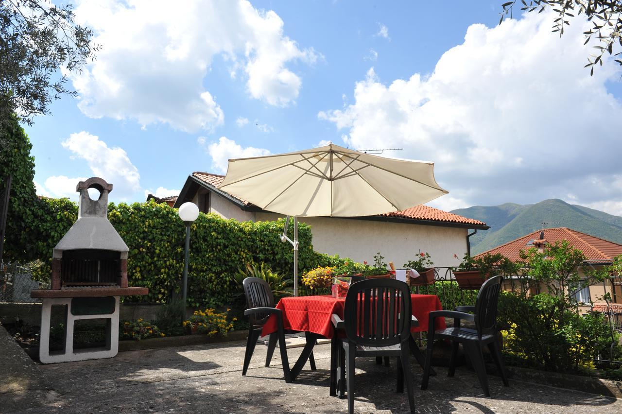 Hotel Bellavista Meuble Monte Isola Bagian luar foto